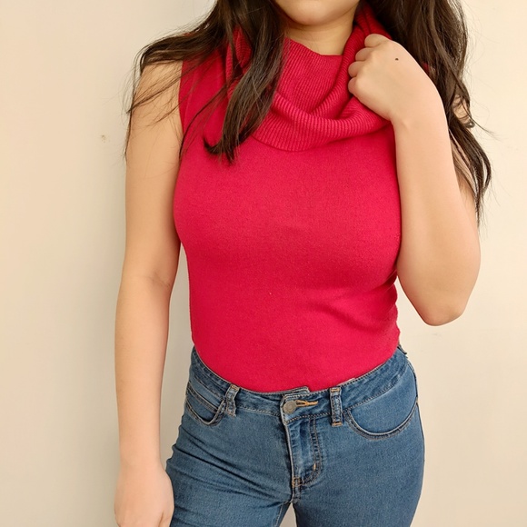 Vintage Knit Sleeveless Turtleneck - Picture 1 of 3